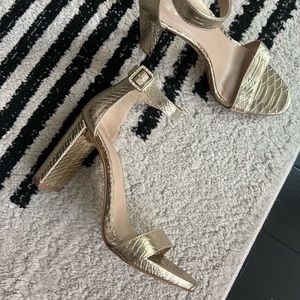 Mix No. 6 Gold Snakeskin-Style Heels 7.5 Excellent Condition